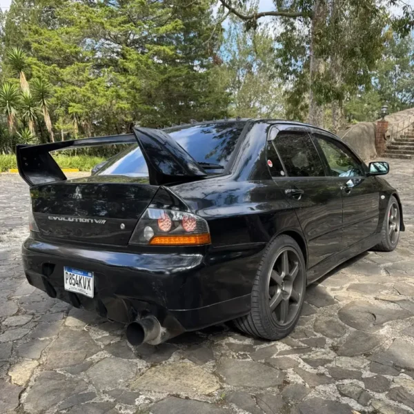 Mitsubishi Lancer Evolution 8 2003 - Image 3